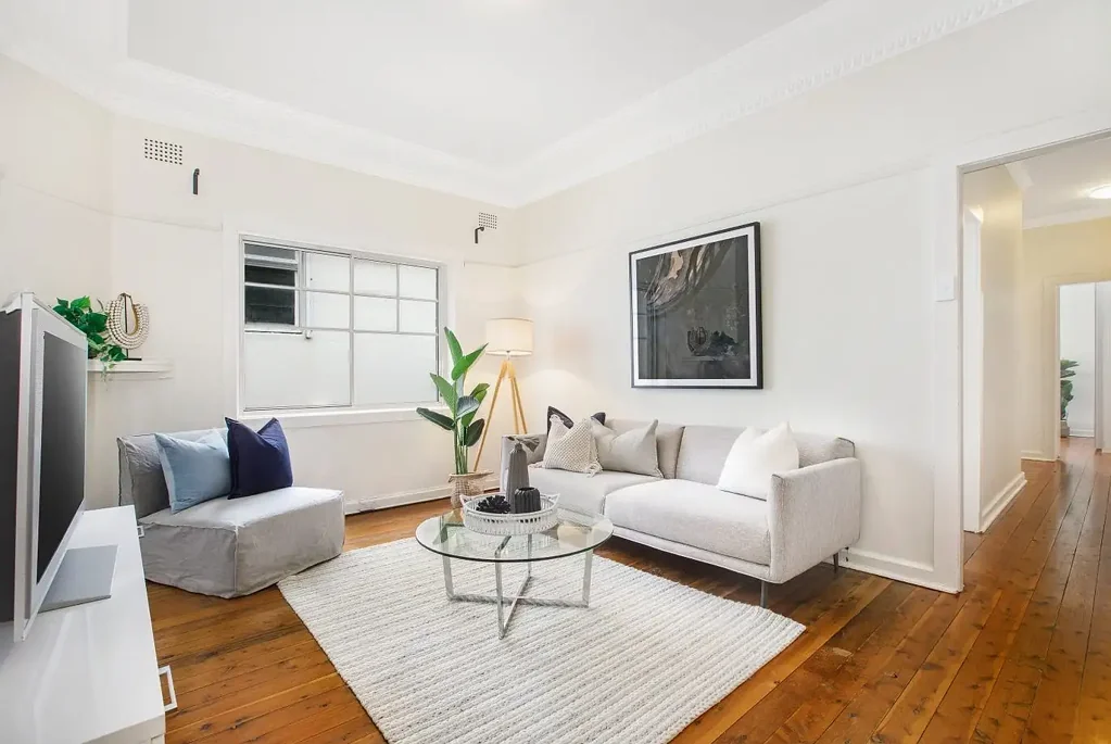 Stunning Beach Pad Footsteps To Ben Buckler Village