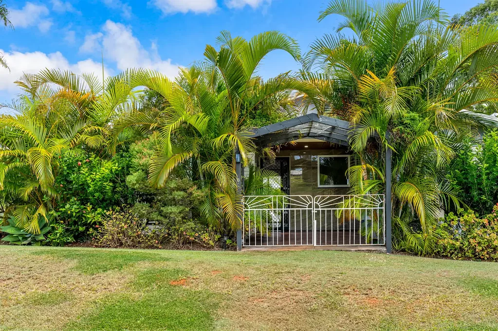 Russell Island 3 Bedroom Quality Home in paradise
