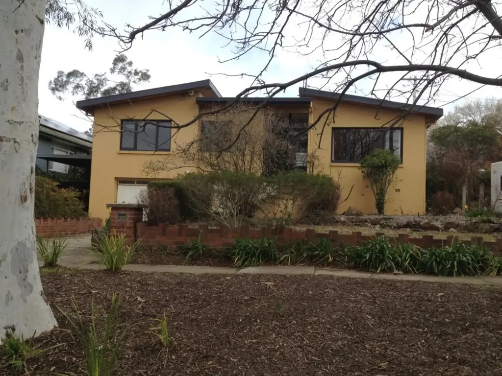 Uniquely designed 4 bedroom house surrounded by beautiful vi