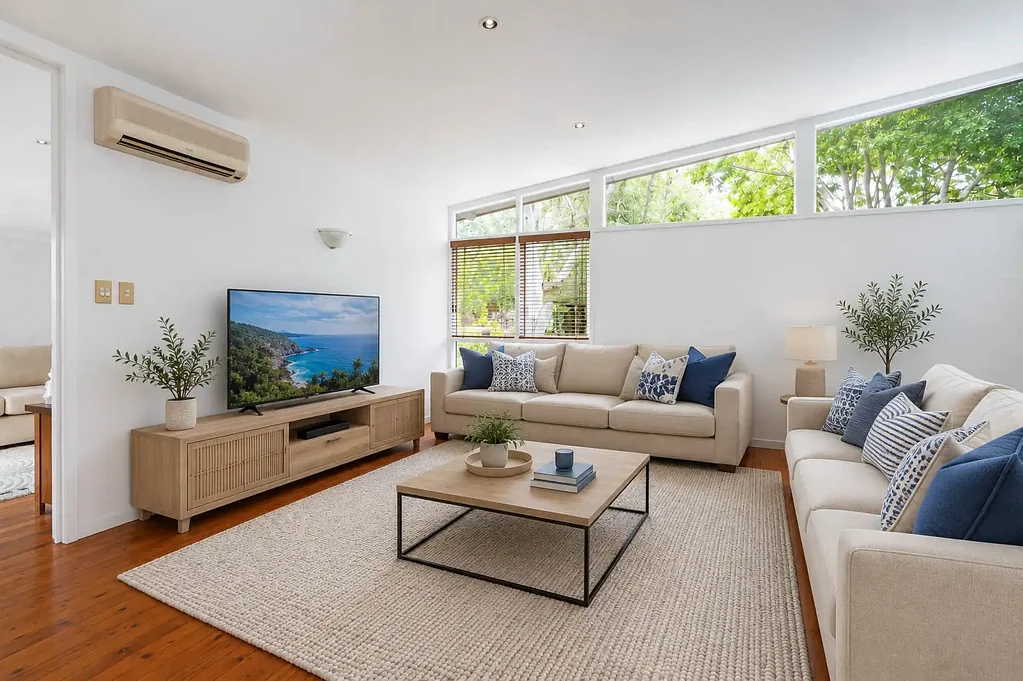 SPACIOUS FAMILY HOME ON A QUIET STREET