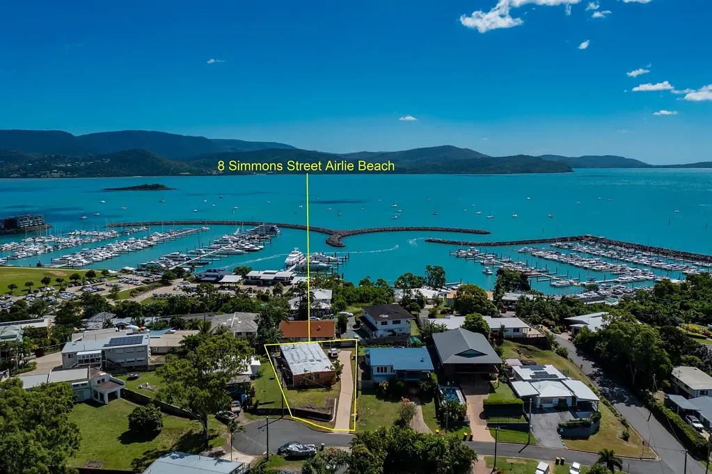 8 Simmons Street, Airlie Beach, QLD 4802