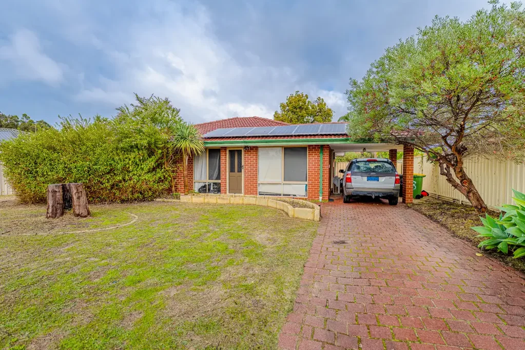 8 Cambridge Drive, Greenfields, WA 6210