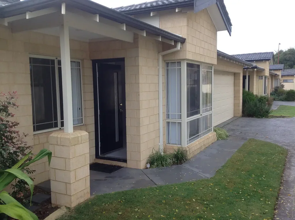 Gosnells 3ห้องนอน NO Strata fees