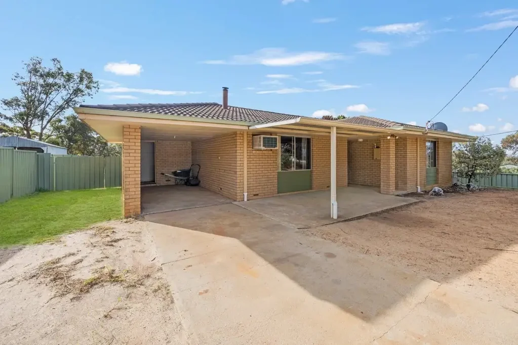 17 Daw Street, Ravensthorpe, WA 6346