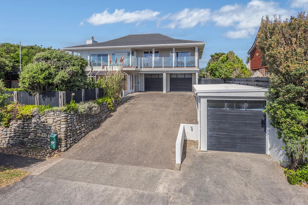 8 Ara Kuaka, Waikanae Beach, Kapiti Coast, Wellington