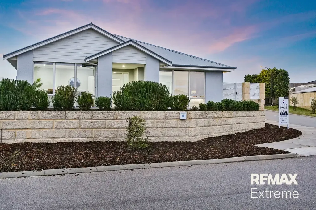 Quinns Rocks 5Kwarto A Spacious Entertainer’s Dream in a Prime Parkside Position