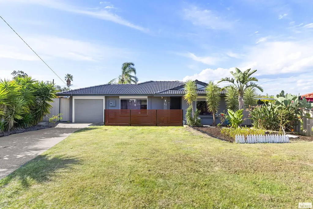 Mirrabooka 3房  A Home to Enjoy, a Workshop to Impress