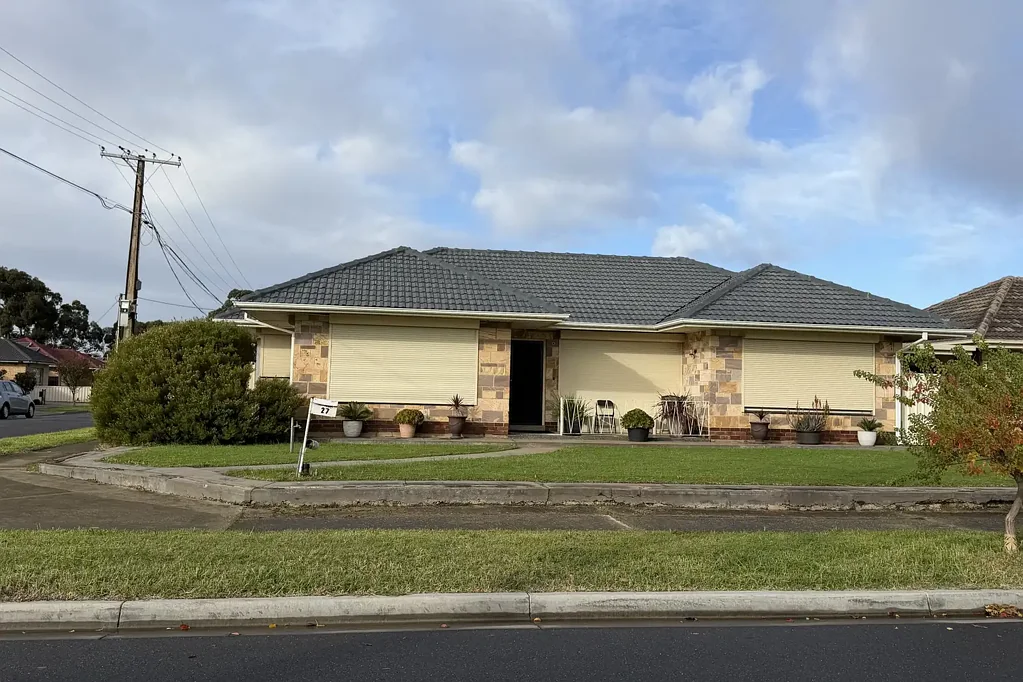 27 Shandon Avenue, Seaton, SA 5023