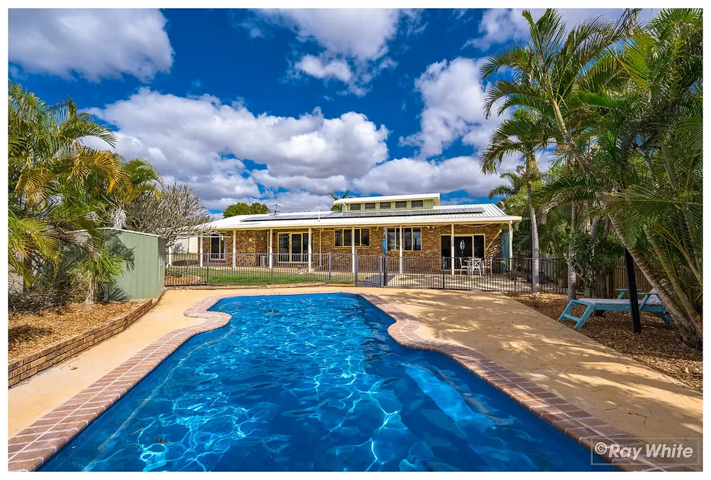 Gracemere 3Phòng ngủ Space, Style & a Backyard Oasis in Gracemere