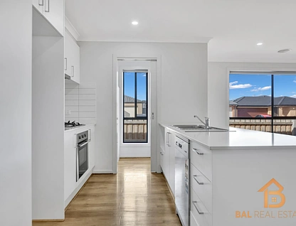 61 Toolern Waters Drive, Weir Views, North West Melbourne, 4 غرف, 2 حمامات, House