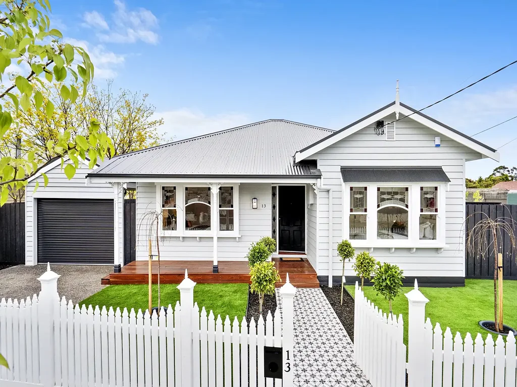 Comfortable Family Home in Convenient Newcomb Location (Check Out My 3D Tour)
