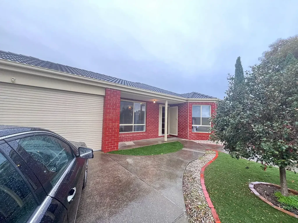 Spacious Family Home with Multiple Living Areas and Covered Outdoor Entertaining