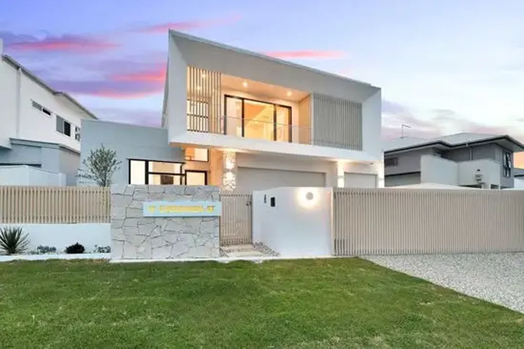 Rochedale 5 Bedroom Architectural Brilliance, Designer Luxury - Rochedale's Finest Brand- New Residence