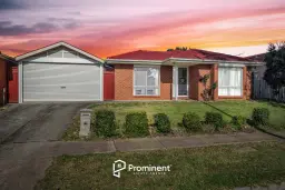 11 Fairhaven Boulevard, Cranbourne West