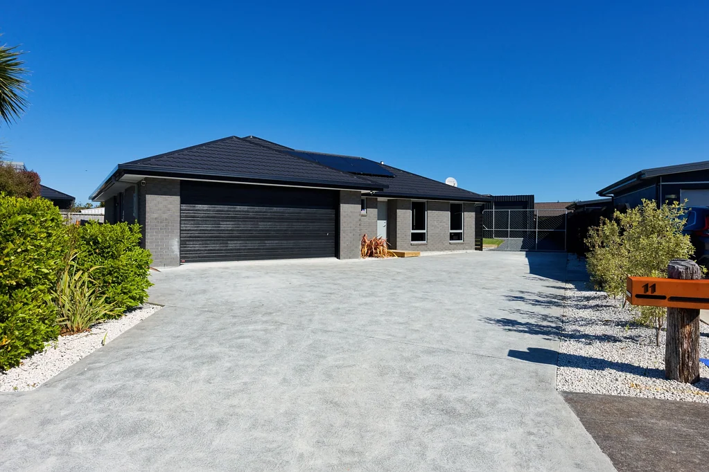 Kaikoura 3房  Modern living, serious shed