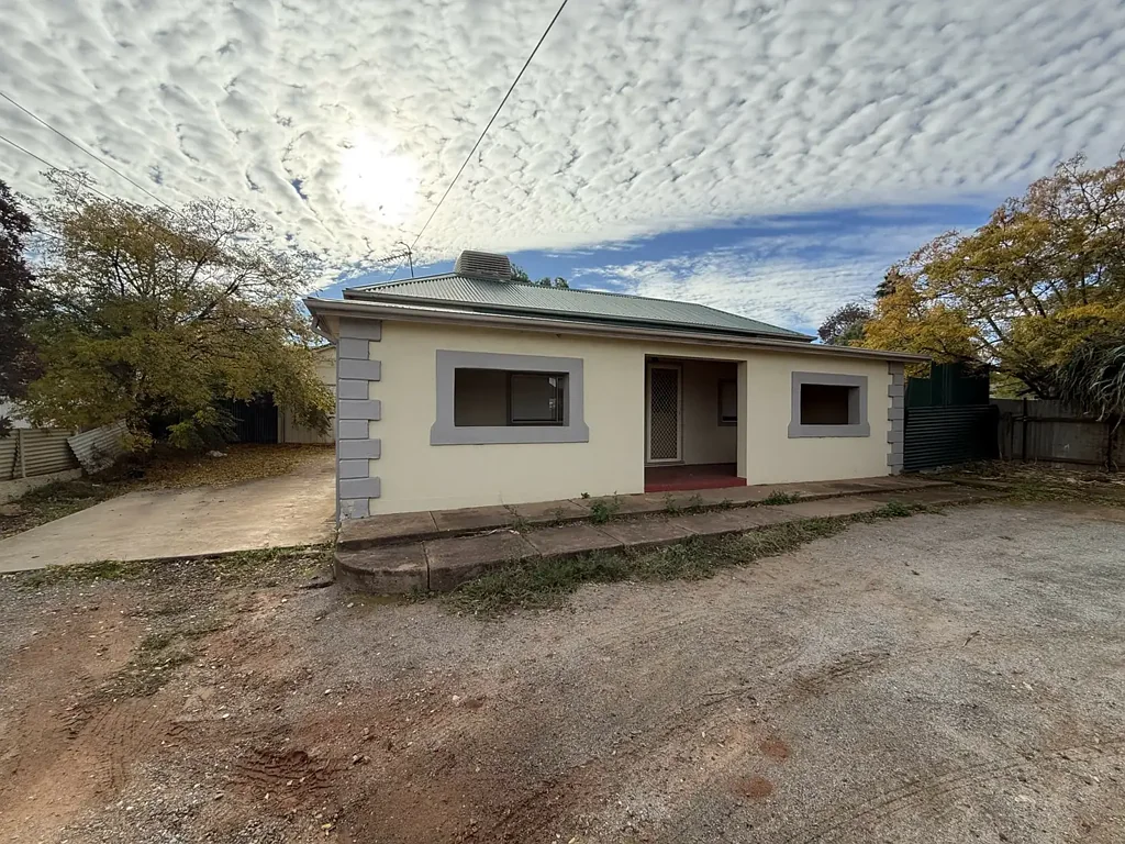 Tidy 2 bedroom home