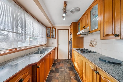 10 Penfold Place, Edensor Park, NSW 2176, 3房, 1浴, House