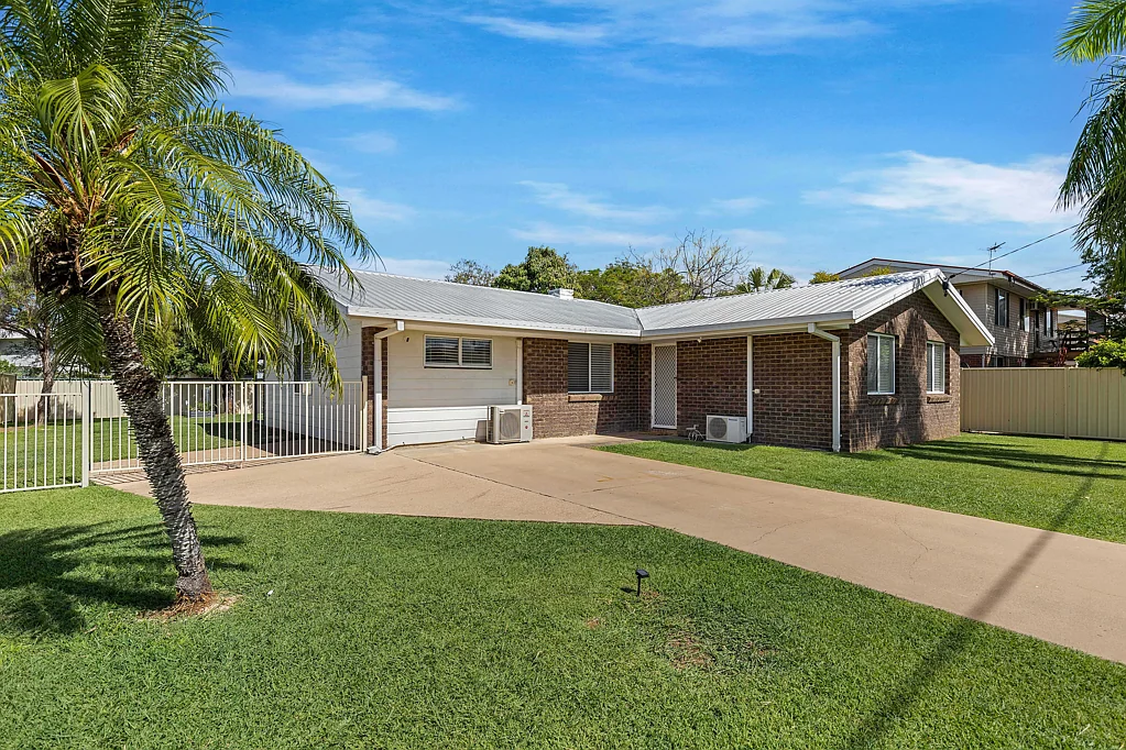 18 Barry Street, Emerald, QLD 4720