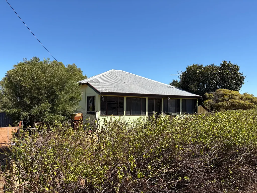 105 West Street, Northampton, WA 6535