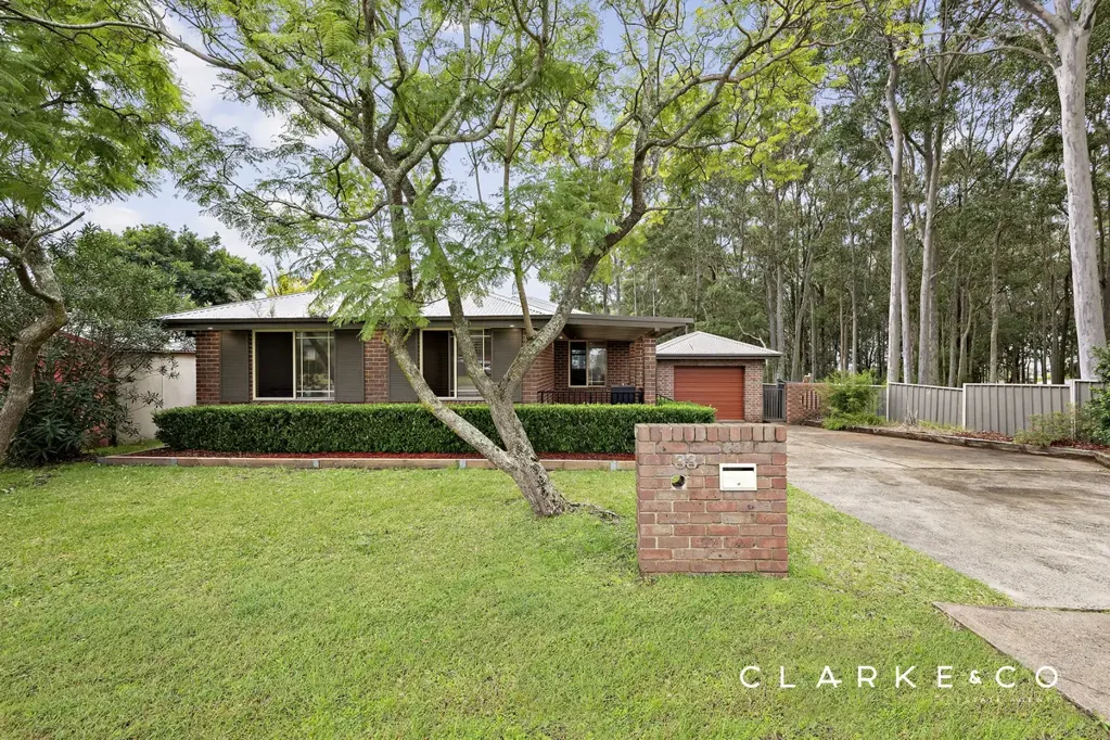 33 Taylor Avenue, Thornton, NSW 2322