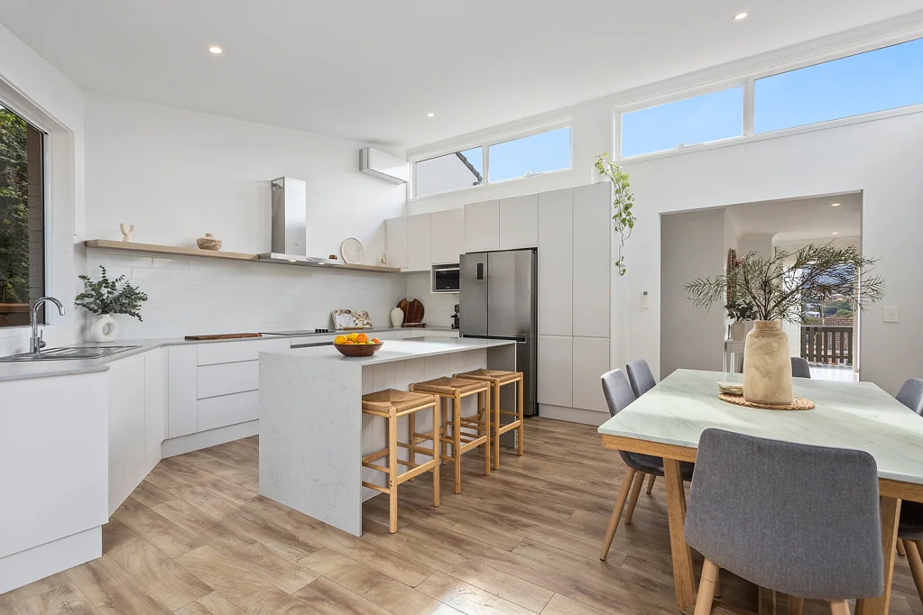 19 Springfield Avenue, Figtree, NSW 2525