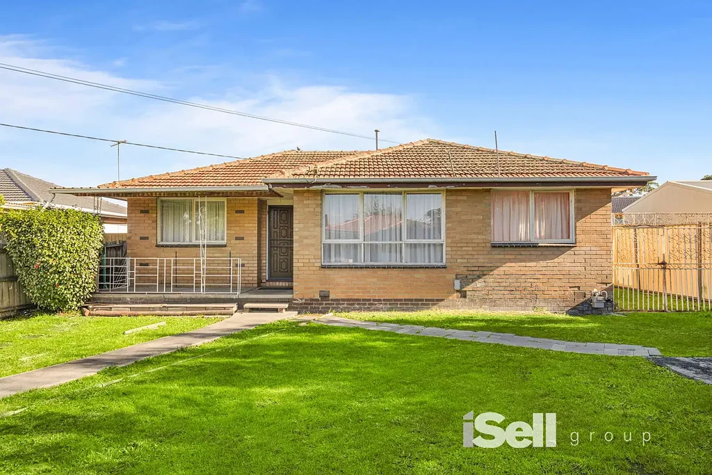 Springvale South 4Kwarto POTENTIAL IN A PREMIER POCKET