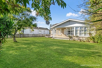 Inner Kaiti 3Moenga Potential with 1214sqm section!