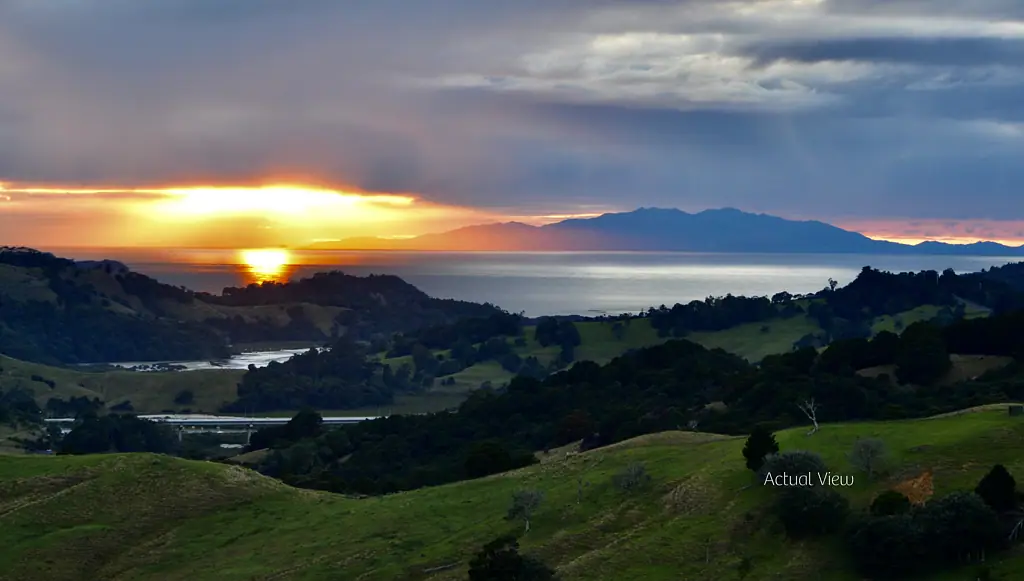 Puhoi On Top of the World - What a Section!