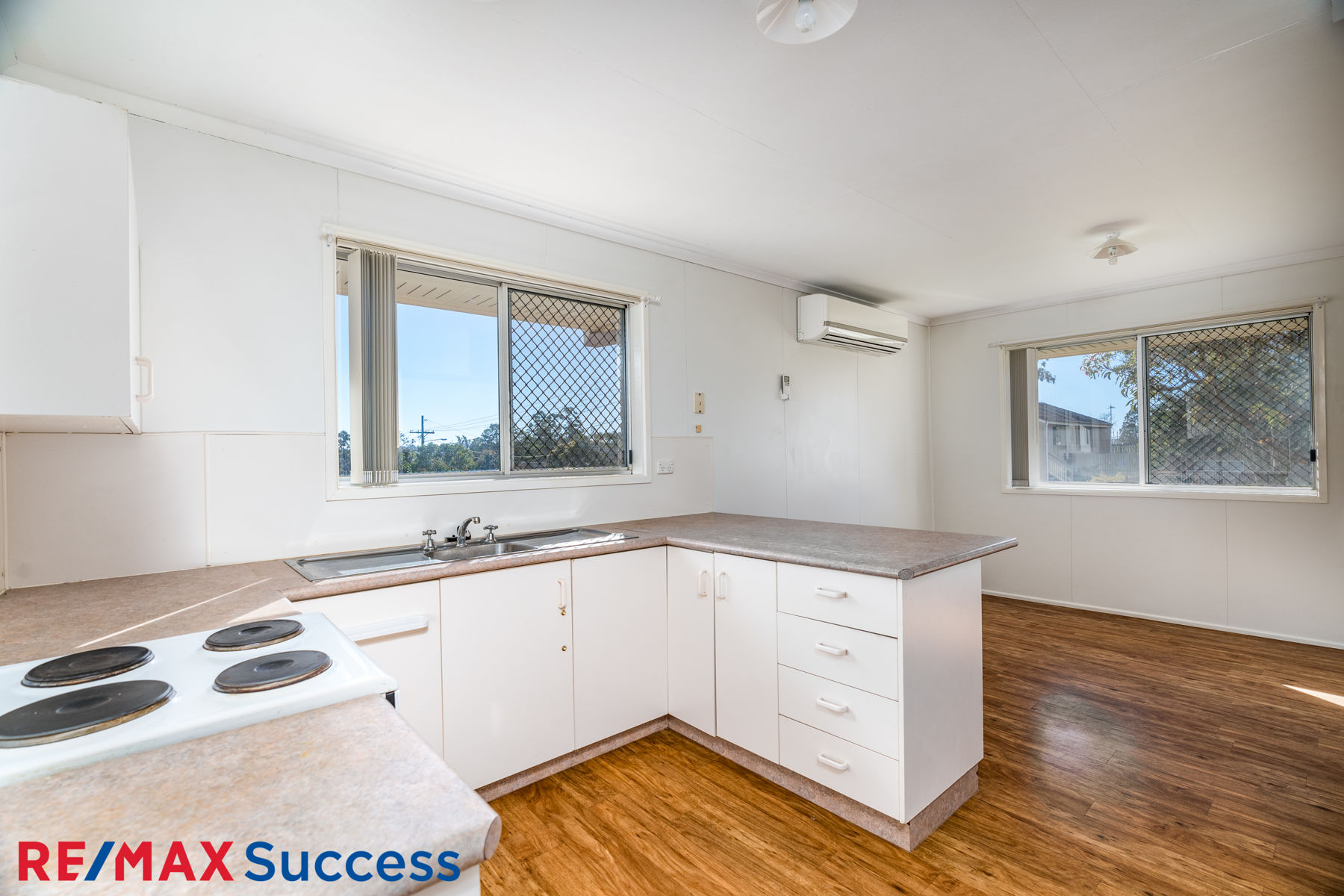 15 FESTIVAL ST, ROCKVILLE QLD 4350, 0房, 0浴, House