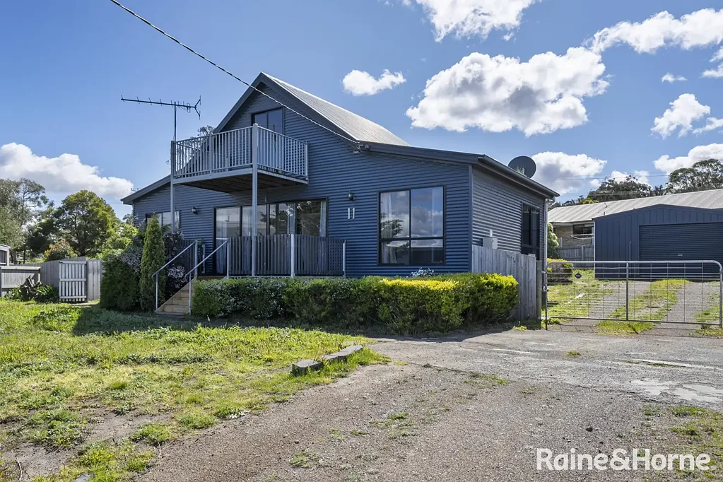 11 Luke Avenue, Carlton, TAS 7173