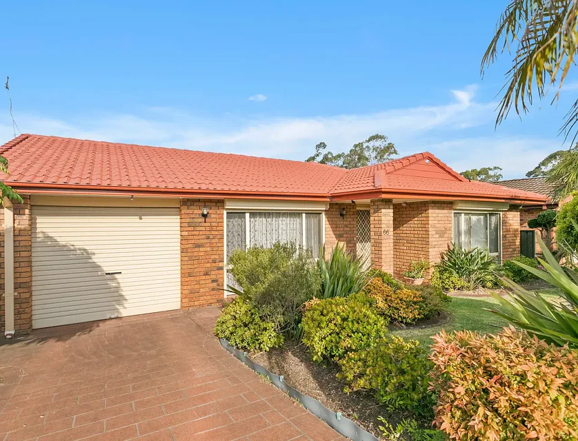 66 Mayfield Circuit, Albion Park, NSW 2527, 4部屋, 2バスルーム, House