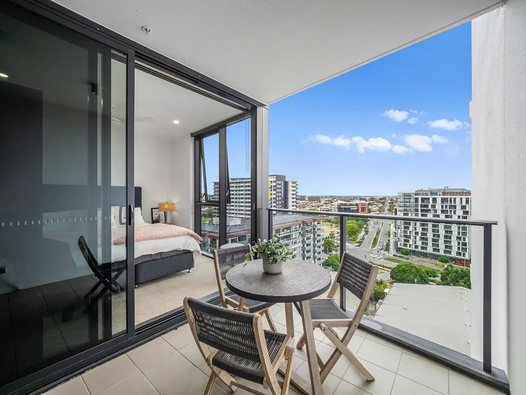 21203/7 Wharf Street, Hamilton, QLD 4007