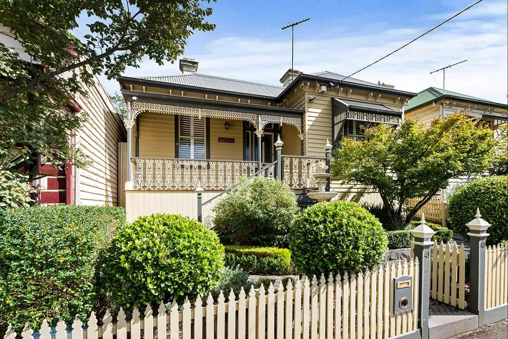 Elegant Victorian Home in the Heart of Flemington
