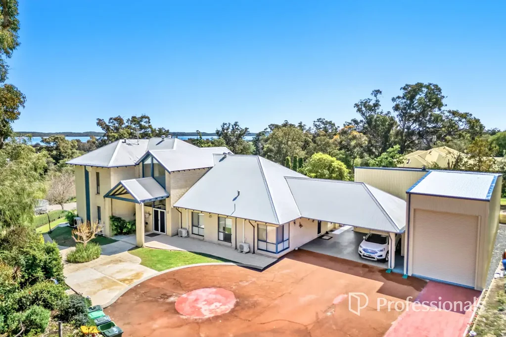 Leschenault 3 Slaapkamer ESTUARY VIEWS, HUGE SHED, LIFESTYLE LIVING AT ITS BEST