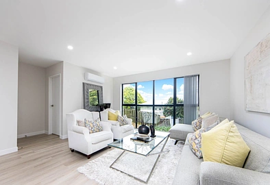 Brand New Elegance in Prime Location