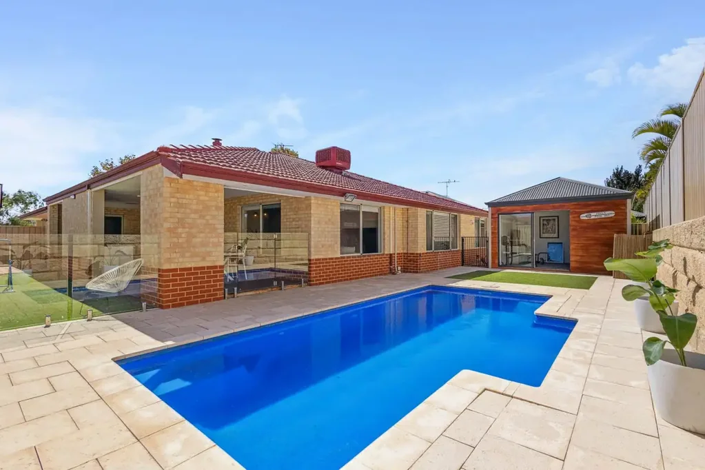 30 Longford Circuit, Darch, WA 6065