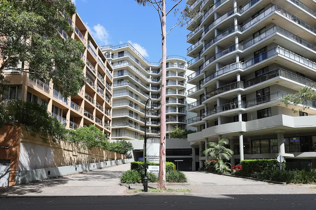 Rockdale 2部屋 Bright and Spacious 2-Bedroom 2-Bathroom Apartment with Secure Parking and Premium Amenities