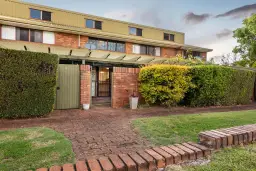 Unit 3/92 West St, Toowoomba City