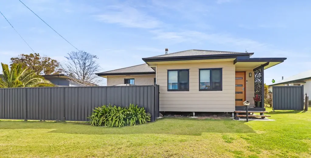 25640 New England Highway, Applethorpe, QLD 4378