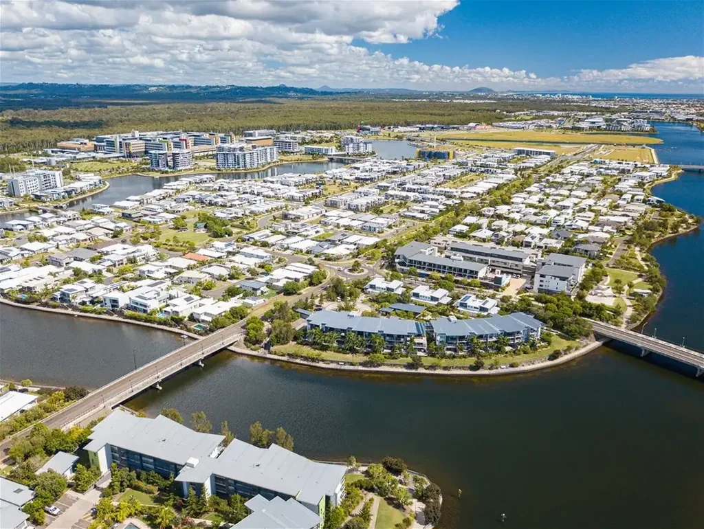 Waterfront - 1 Bed, Partly Furnished