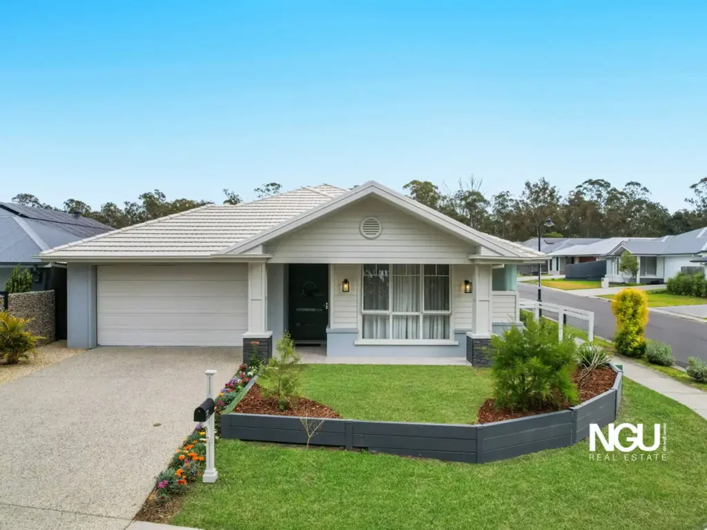 22 Cressbrook Circuit, Deebing Heights, QLD 4306