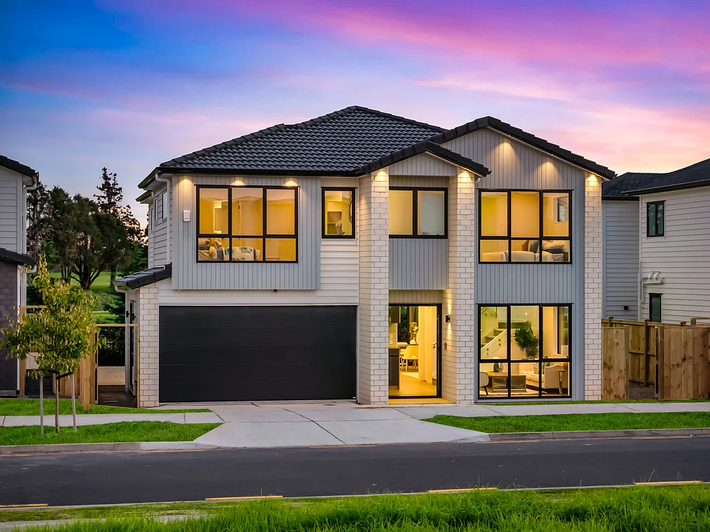 Papatoetoe 5Kwarto Masterfully Built with Unmatched Views!