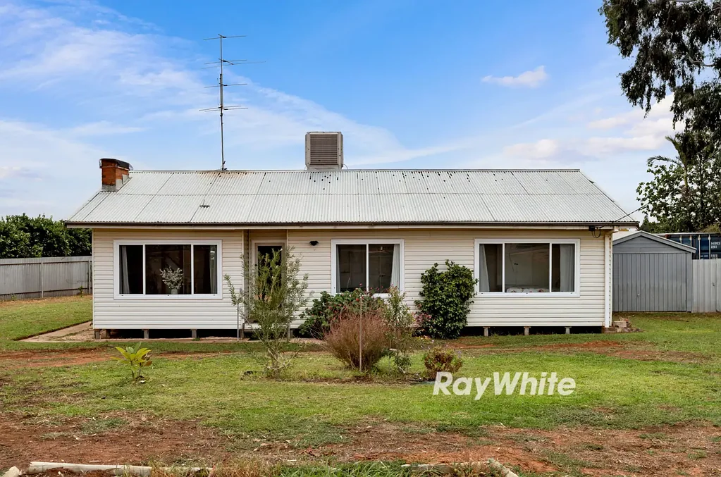 Red Cliffs 3房  An affordable home on 1/4 acre!
