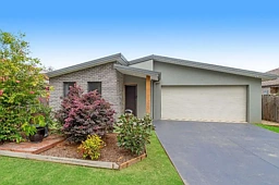 39 Phar Lap Circuit, Port Macquarie