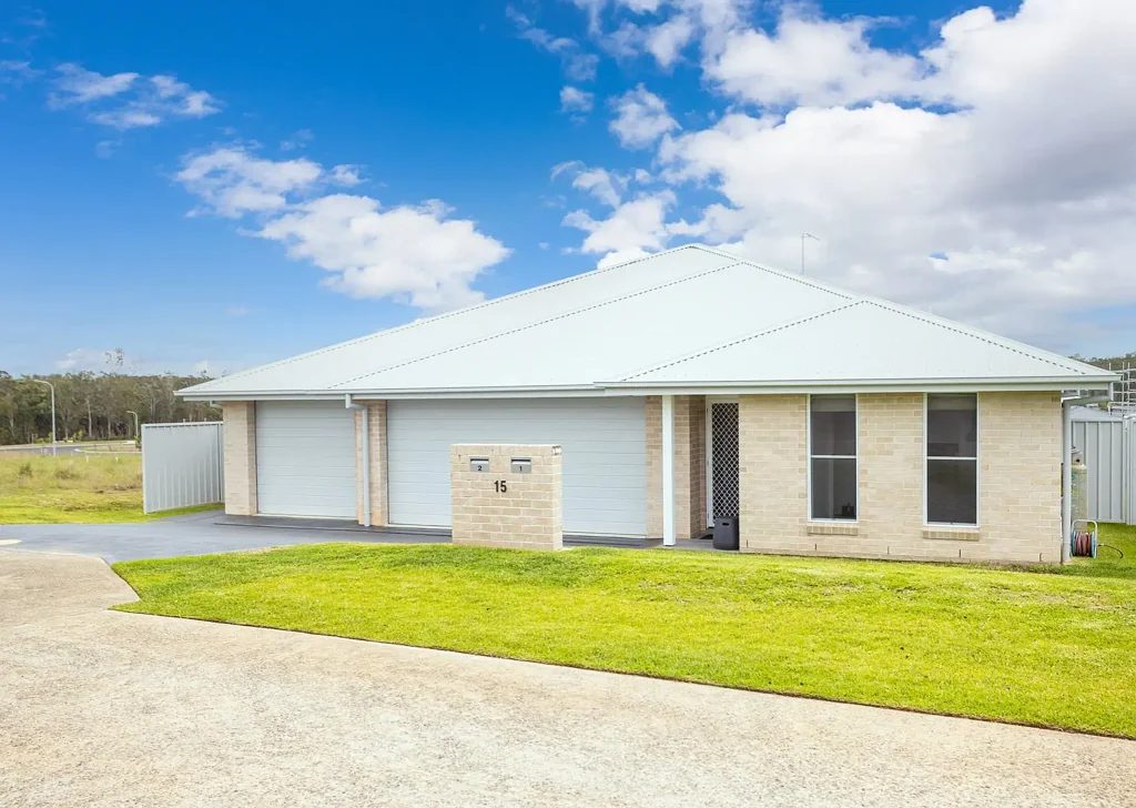 15 & 15A Viewmont Way, Old Bar, NSW 2430
