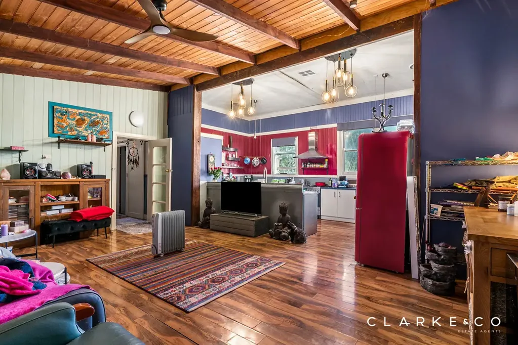 South Maitland 3房  CHARACTER, CHARM & EXCITING FUTURE POTENTIAL!