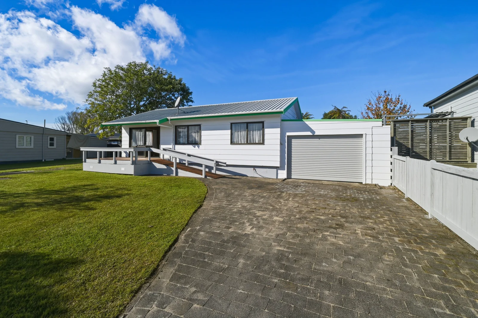 14A Charles Road, Hannahs Bay, Rotorua, Bay of Plenty