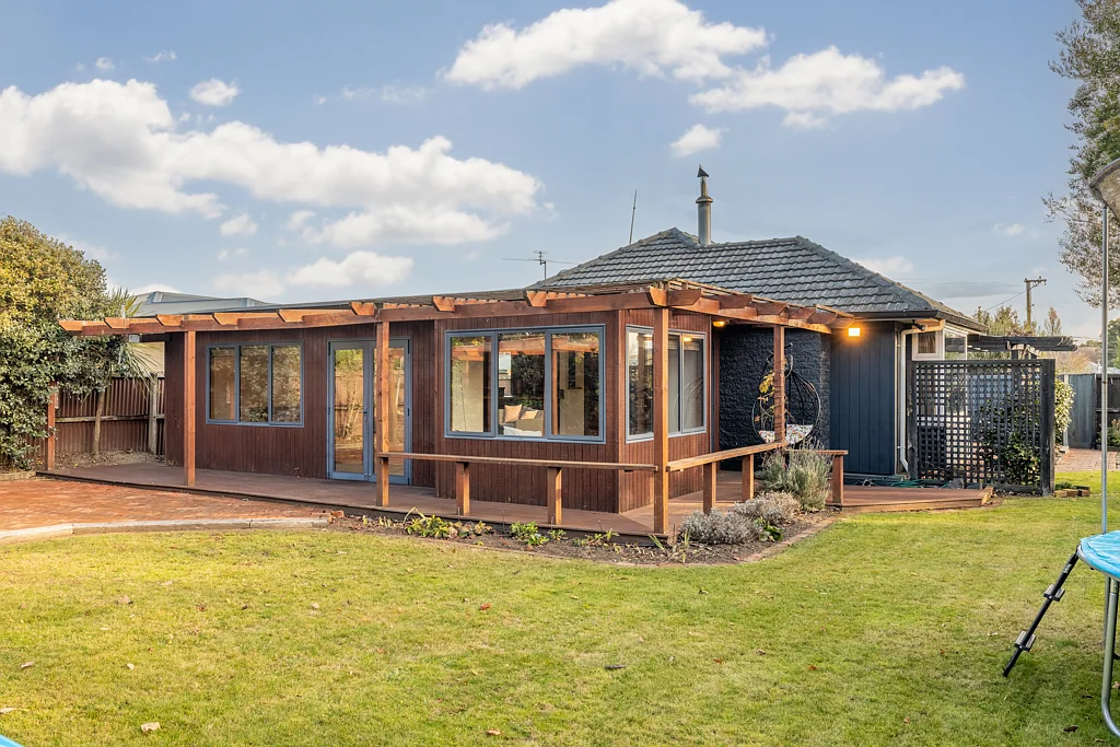 Burwood 3ਬੈੱਡਰੂਮ Spacious, Versatile & Perfectly Positioned