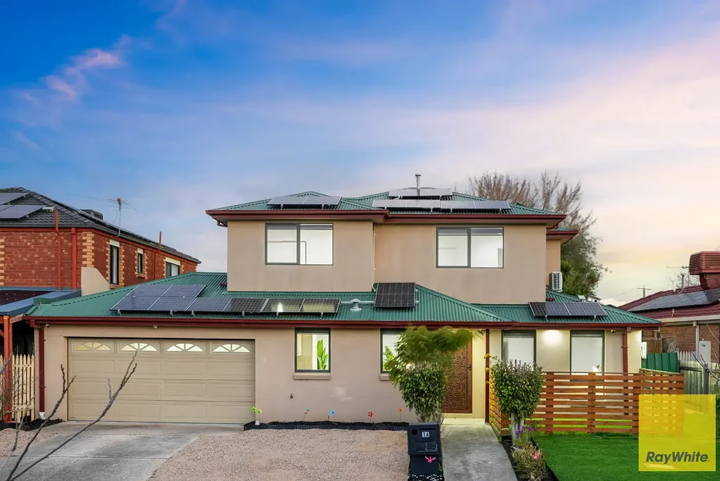 Seabrook 4ห้องนอน Unique Two-Story Home ! Court Location ! 4 Beds + Study ! Walking Distance to Seabrook Primary