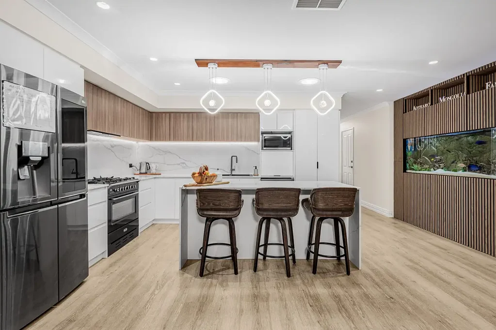 Hamilton Hill 4房  Feels Brand New - Luxuriously Renovated Family Living with Exceptional Outdoor Entertaining